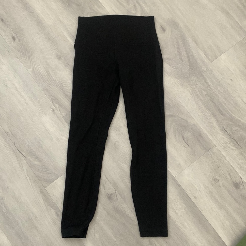 Lulu lemon Align Leggings size 6 28"